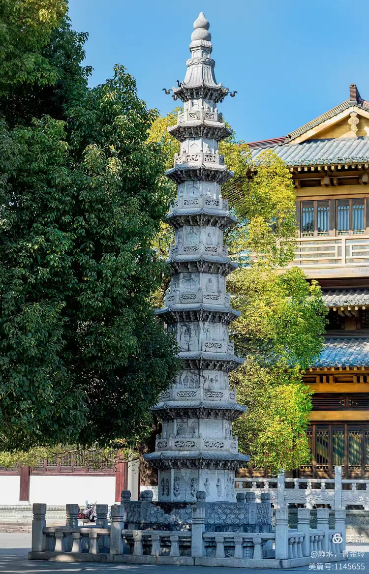 位于杭州城北的香积寺是一座千年古刹,曾是杭州一处长年香火不断的